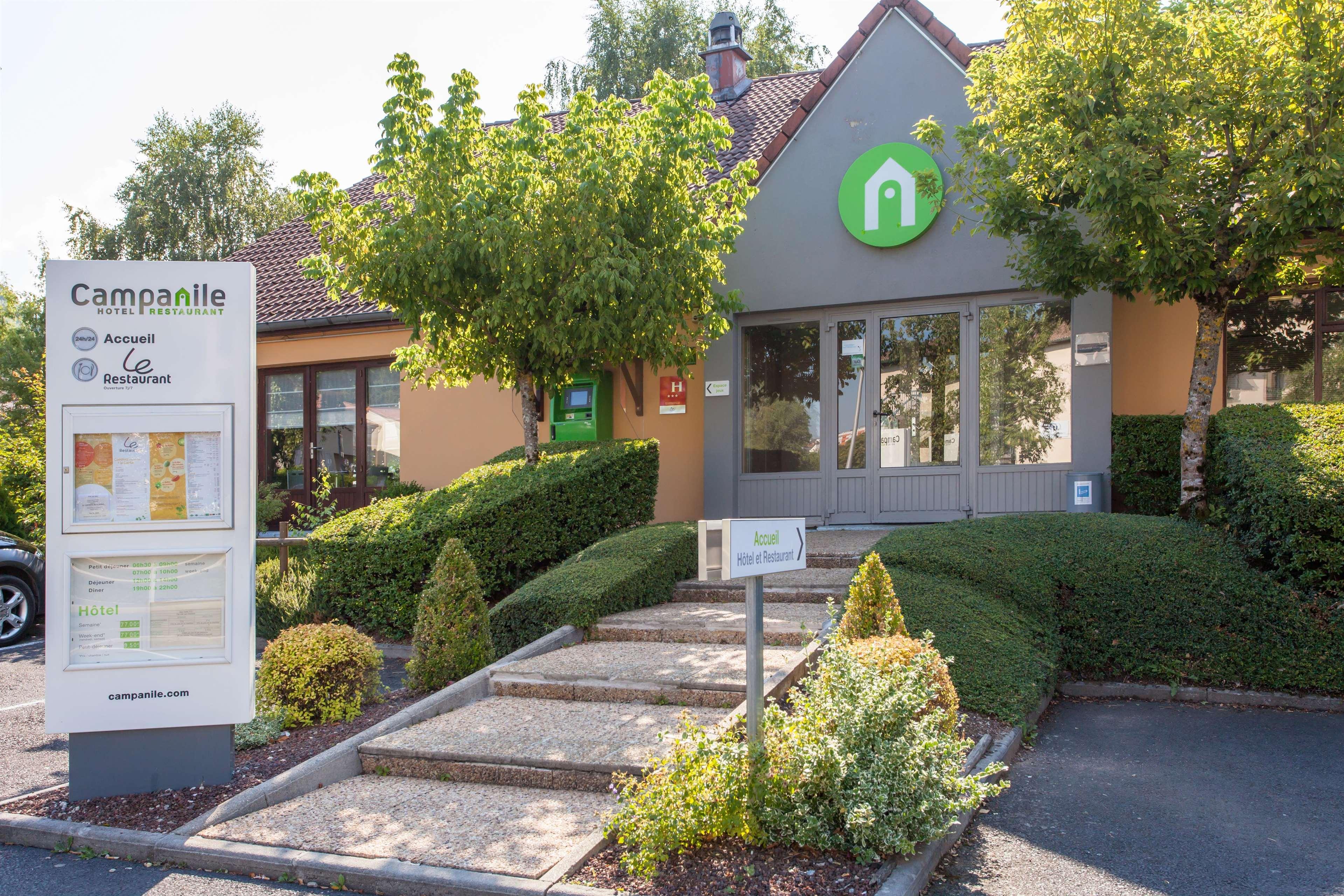 Hotel Restaurant Campanile Aurillac Exterior foto